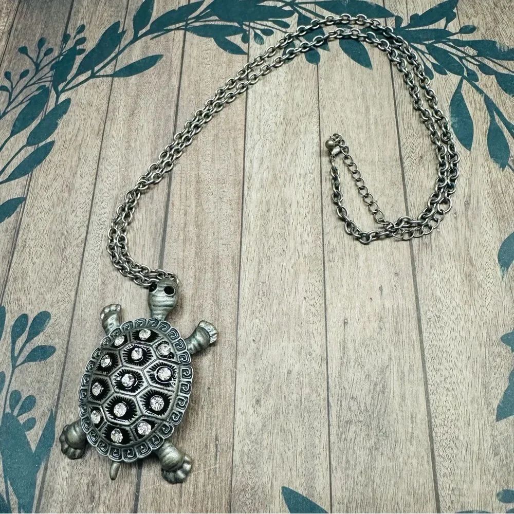 Silver Crystal Turtle Necklace B7